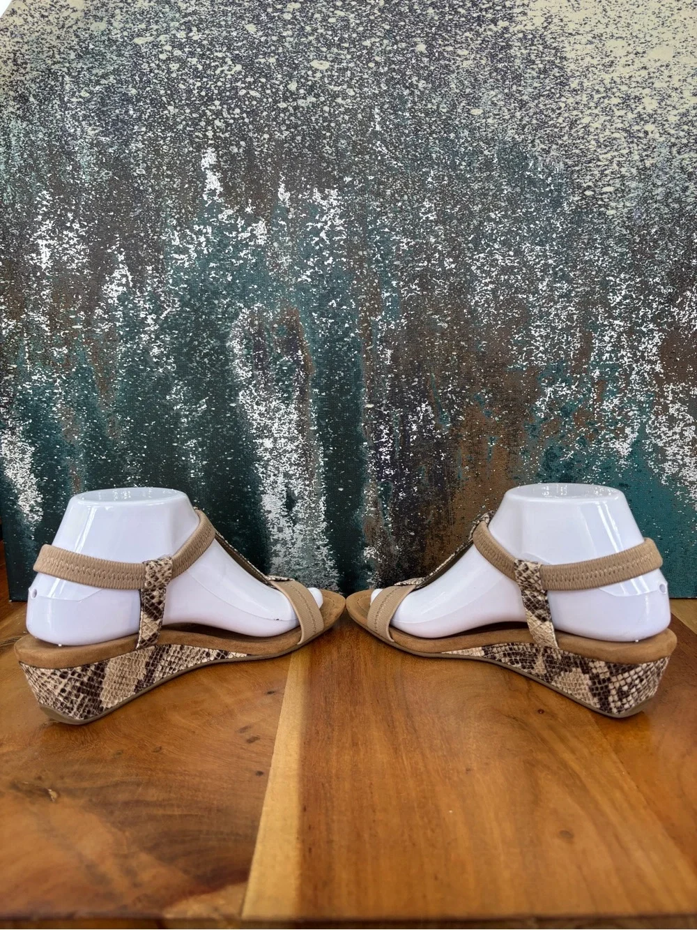 Alfani Classic 2010’s Snake Print T-Strap Wedge Sandals Size 8 VGUC